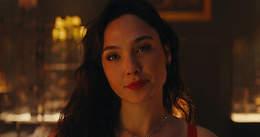 ‘Red Notice’ Stars Gal Gadot and Dwayne Johnson Spar