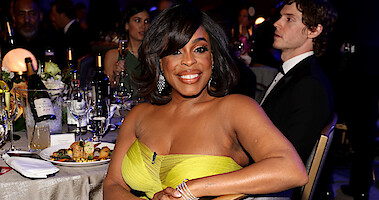 Niecy Nash-Betts at the 2023 SAG Awards