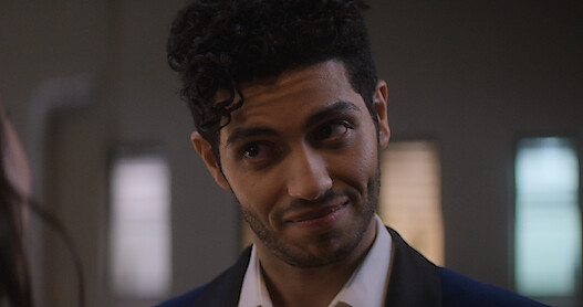 Izzy shows Prince Thomas the Stars | The Royal Treatment