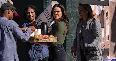 Lana Parilla as Lisa Trammell in The Lincoln Lawyer. 