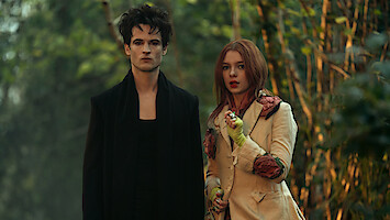 Tom Sturridge as Dream and Esmé Creed-Miles as Delirium in 'The Sandman' Season 2.