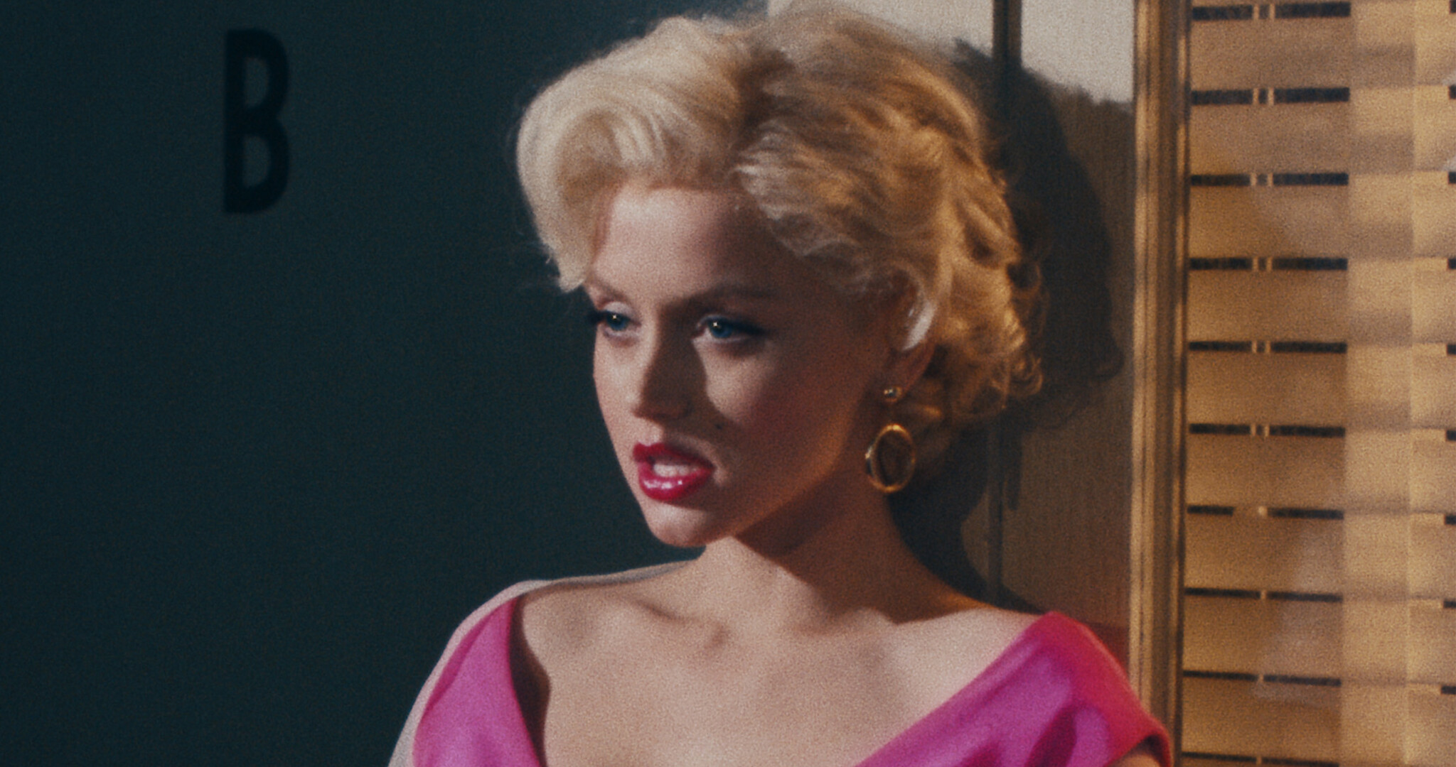 Who Stars In Blonde Marilyn Monroe Movie With Ana de Armas? image