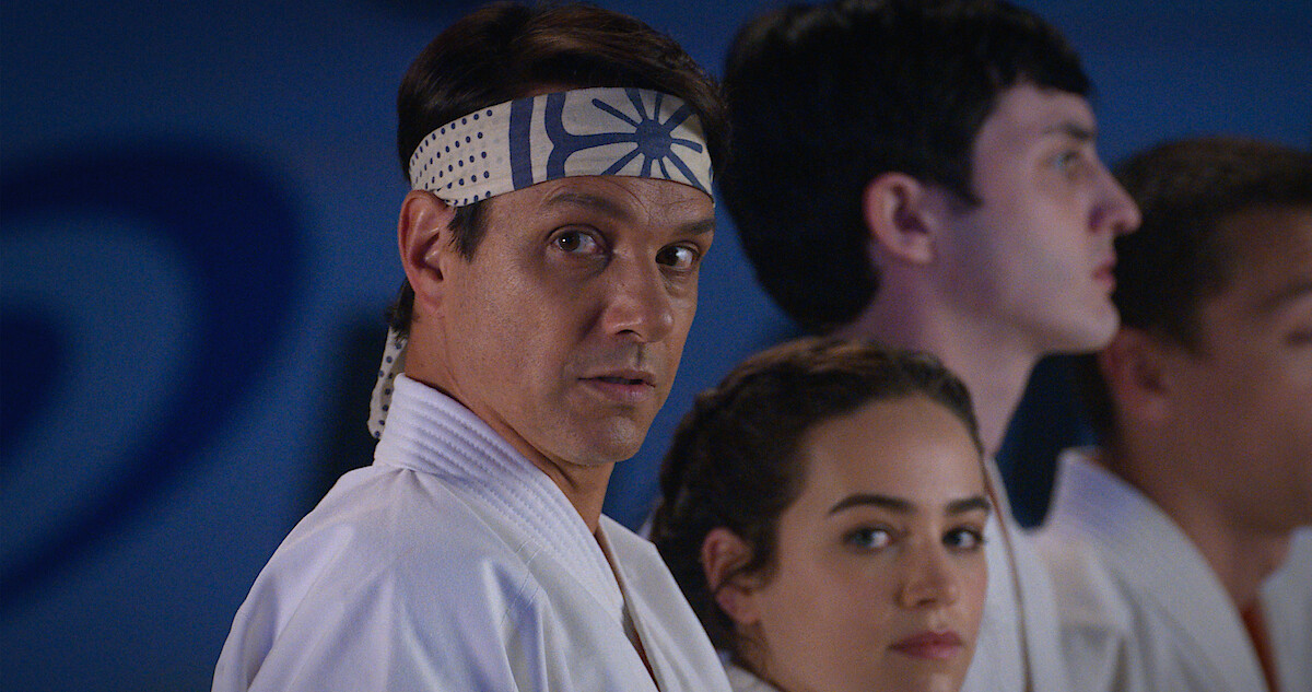 Série Cobra Kai, continuação de Karatê Kid, estreia na Netflix em