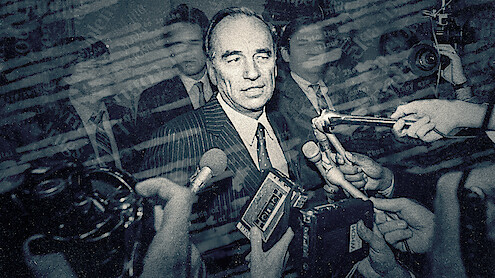 Rupert Murdoch answers reporters questions in 'Dynasty: The Murdochs.'