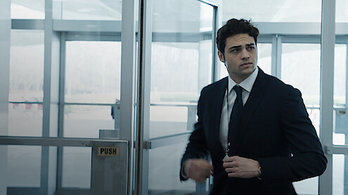 Go behind the scenes with season 2 of 'The Recruit.'