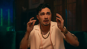 Gavin Leatherwood as Dennis in 'It's What's Inside.'