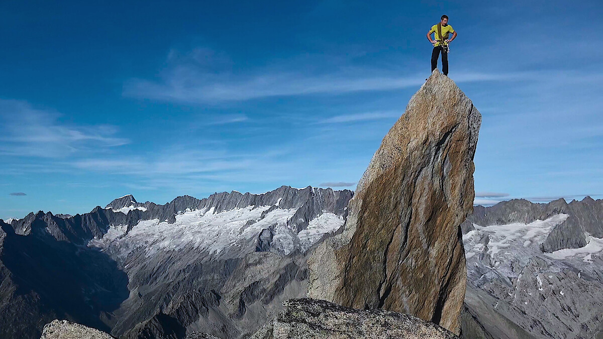 Race to the Summit. Ueli Steck and Dani Arnold in Race to the Summit. Cr. Courtesy of Netflix © 2023