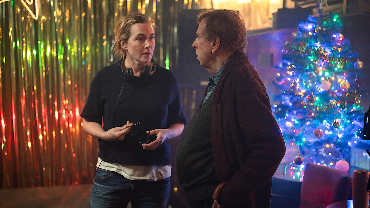 Kate Winslet and Timothy Spall on the set of 'Goodbye June'