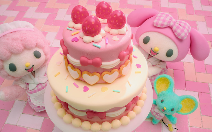 The Sweets Contest Begins