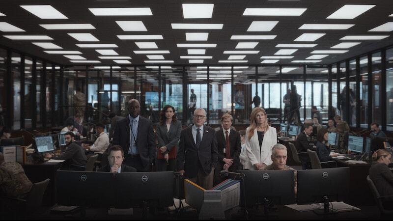 McKinley Belcher III as Carl Otieno, Mozhan Navabi as Melissa Kornblau, Robert De Niro as George Mullen, Jesse Plemons as Roger Carlson and Connie Britton as Valerie Whitesell  in 'Zero Day'