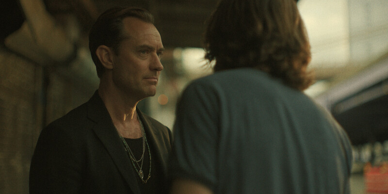 Jude Law as Jake and Jason Bateman as Vince in 'Black Rabbit.'