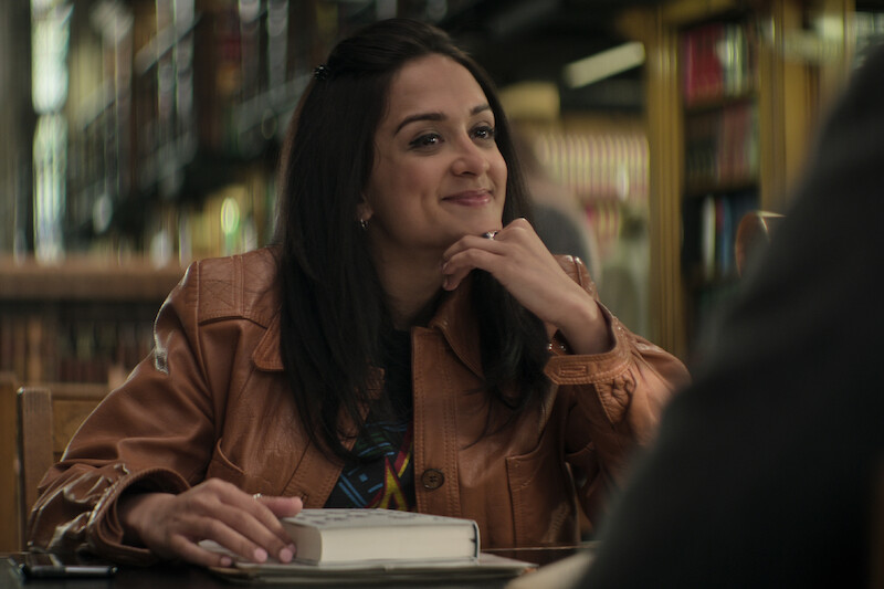 Nadia (Amy Leigh Hickman)