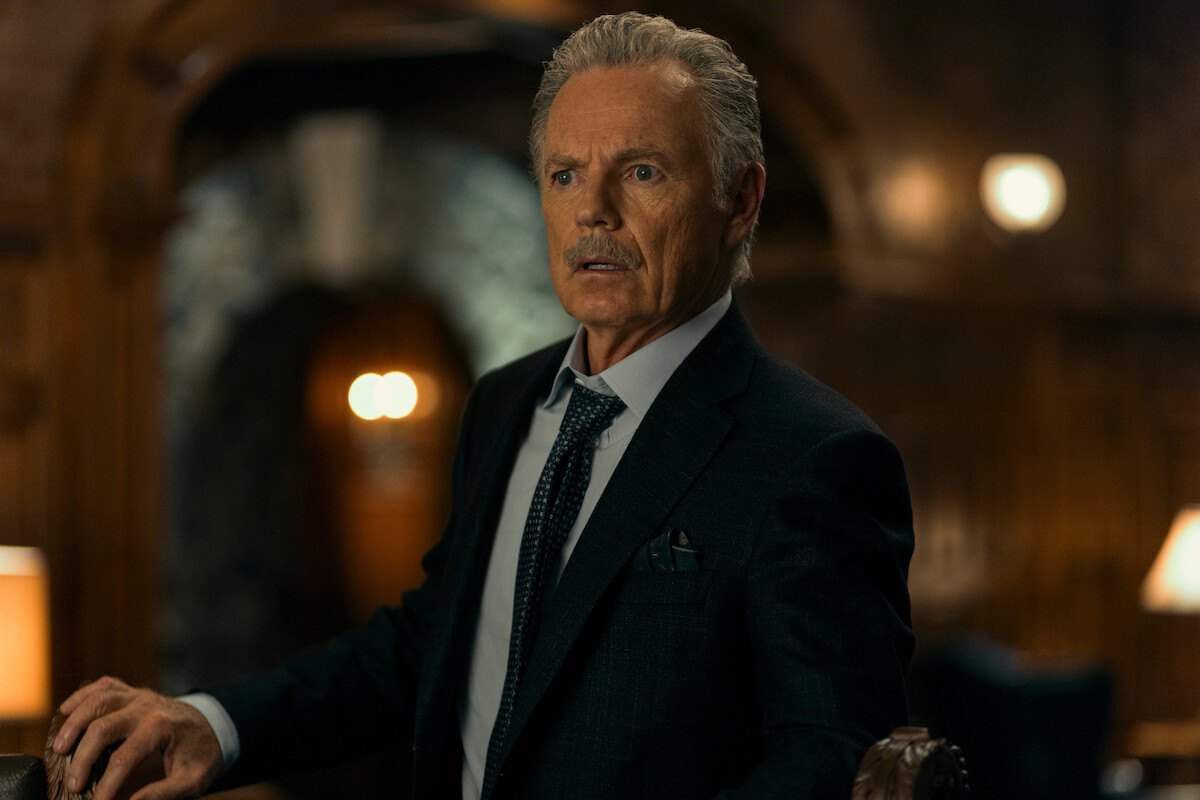 Bruce Greenwood as Roderick Usher in episode 101 of The Fall of the House of Usher.