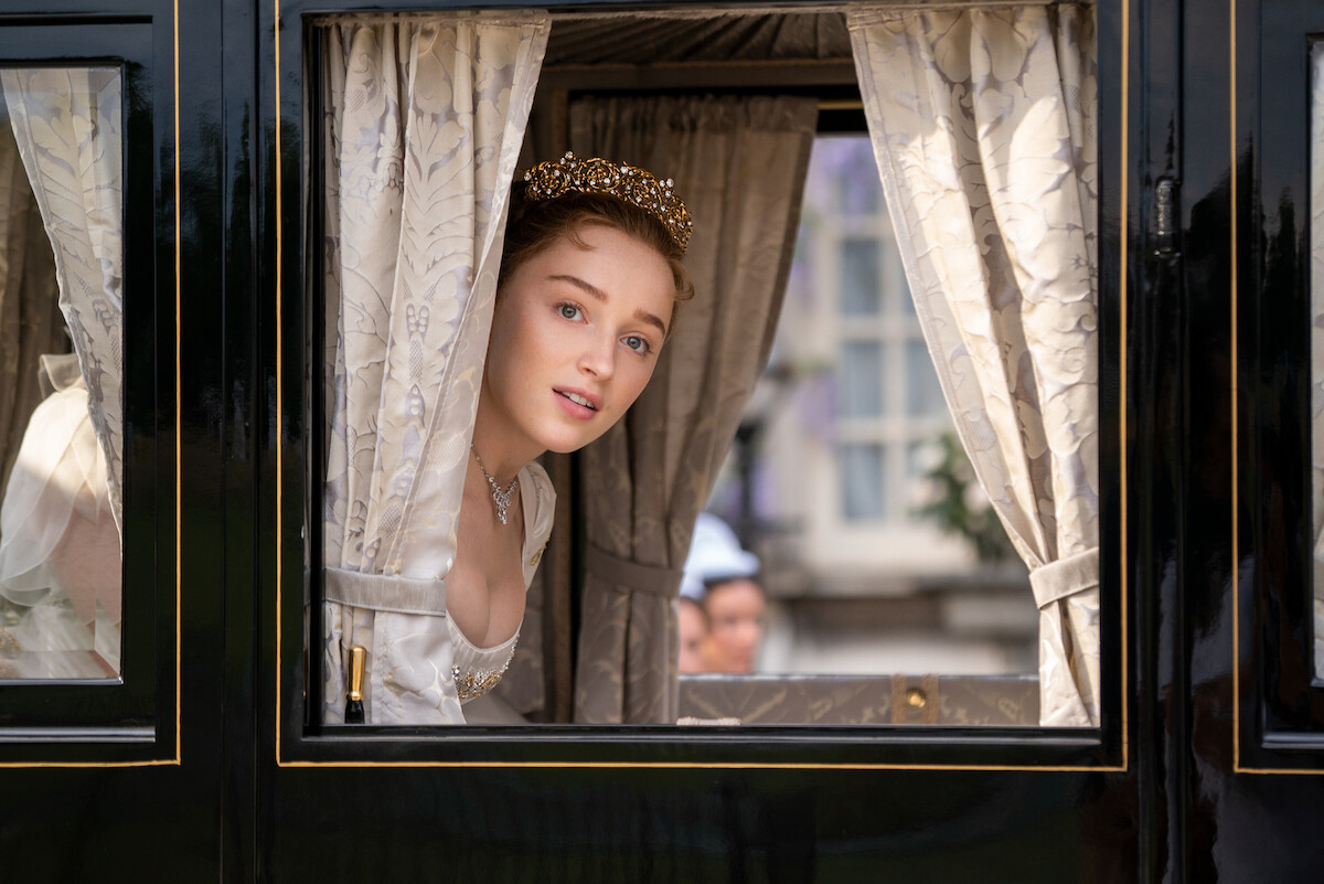 Phoebe Dynevor as Daphne Bridgerton in Episode 101 of ‘Bridgerton.’