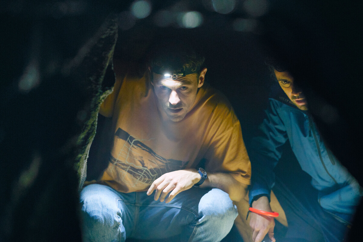 Charlie Vickers as Kieran, Thom Green as Sean in ‘The Survivors’