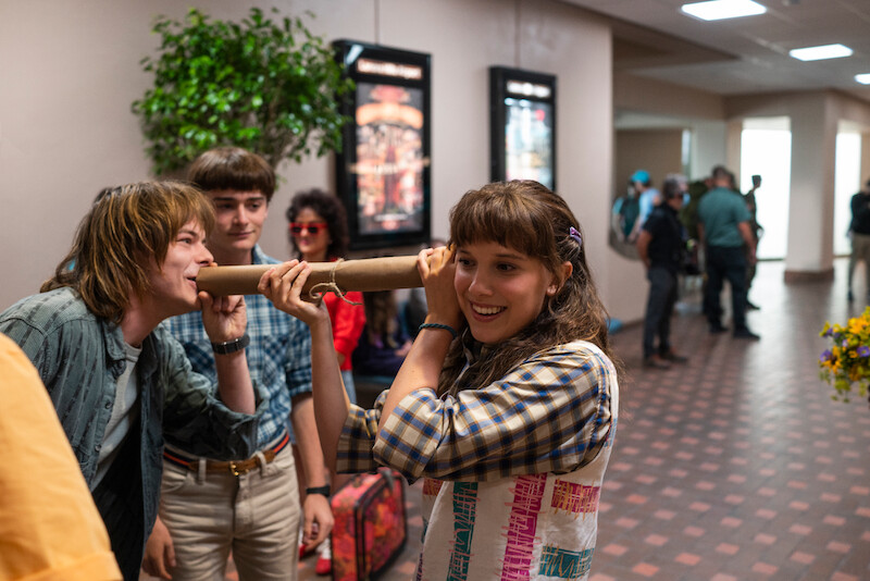 “Psst! Do you know what Will’s painting is of?” - 68 Behind-the-Scenes pics from ‘Stranger Things’ Season 4 You Have to See Slideshow