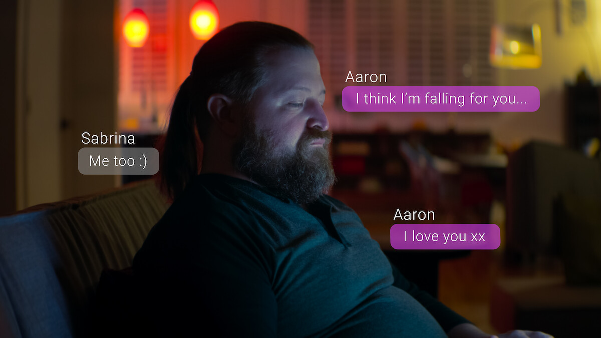 LOVE CON REVENGE. Aaron Ward in episode 104 of LOVE CON REVENGE. Credit: Courtesy of Netflix/© 2025 Netflix, Inc.