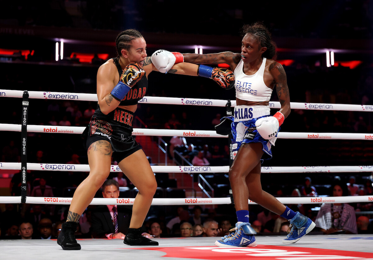 Cherneka Johnson and Shurretta Metcalf in boxing ring