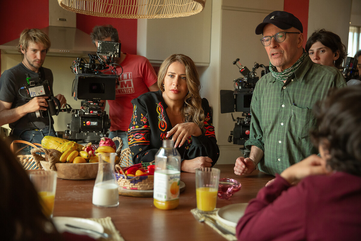 Karla Sofía Gascón and Jacques Audiard behind the scenes.