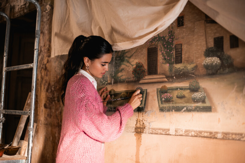 Maia Reficco as Olivia in 'La Dolce Villa.'