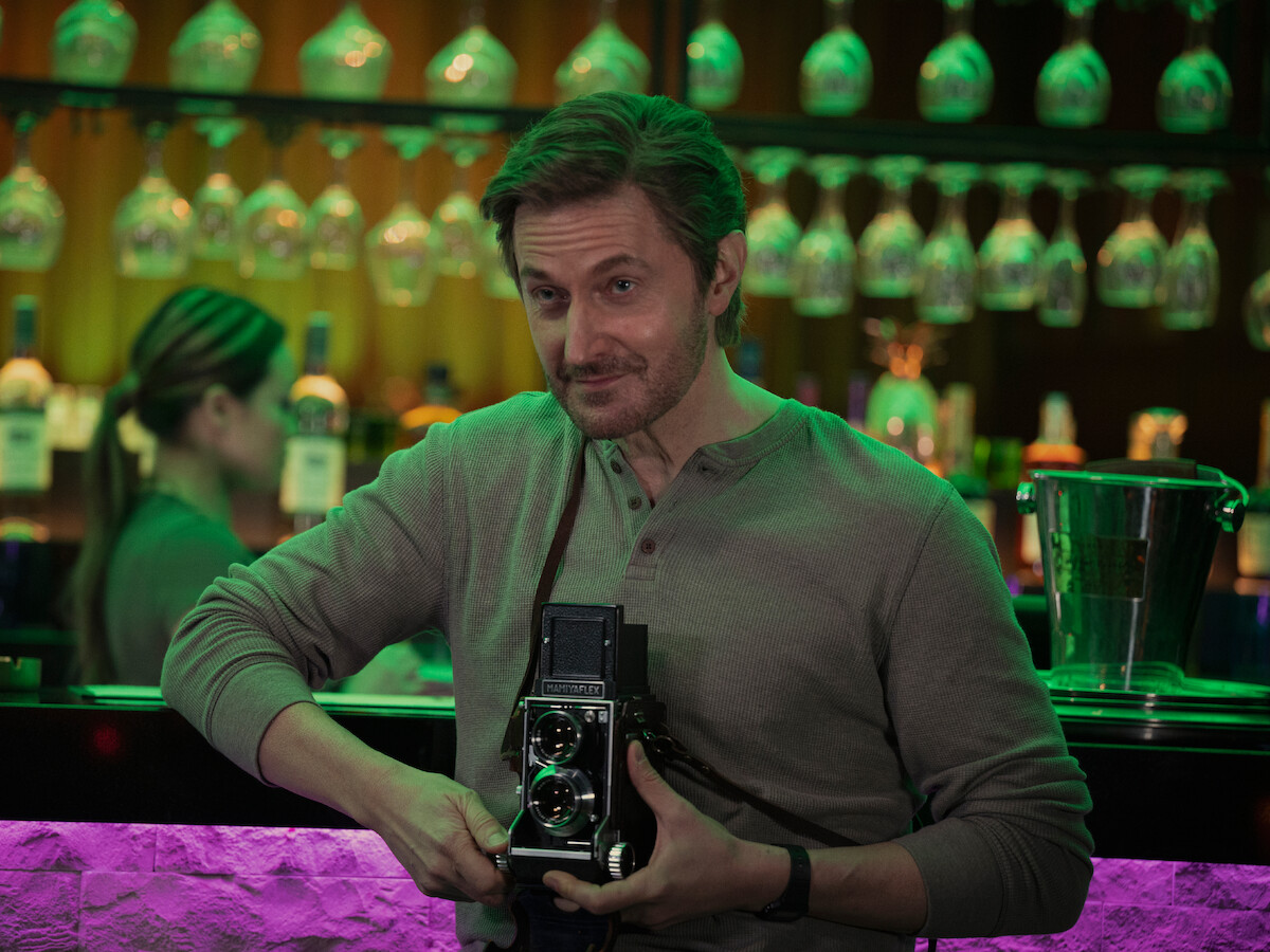 Richard Armitage Everyone You Need to Know from the Thrilling ‘Stay Close’ TV Show and Book 