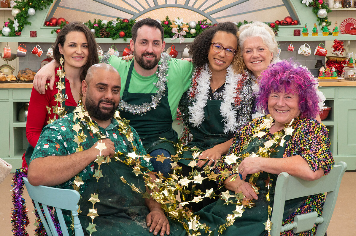 Six contestants from Season 7 of 'The Great British Baking Show: Holidays'.