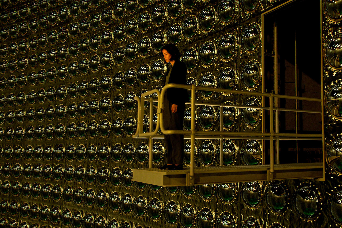 Vedette Lim as Vera Ye steps into the particle accelerator in ‘3 Body Problem.’