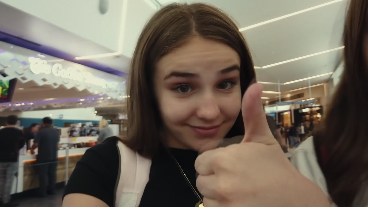 Piper Rockelle giving a thumbs up.
