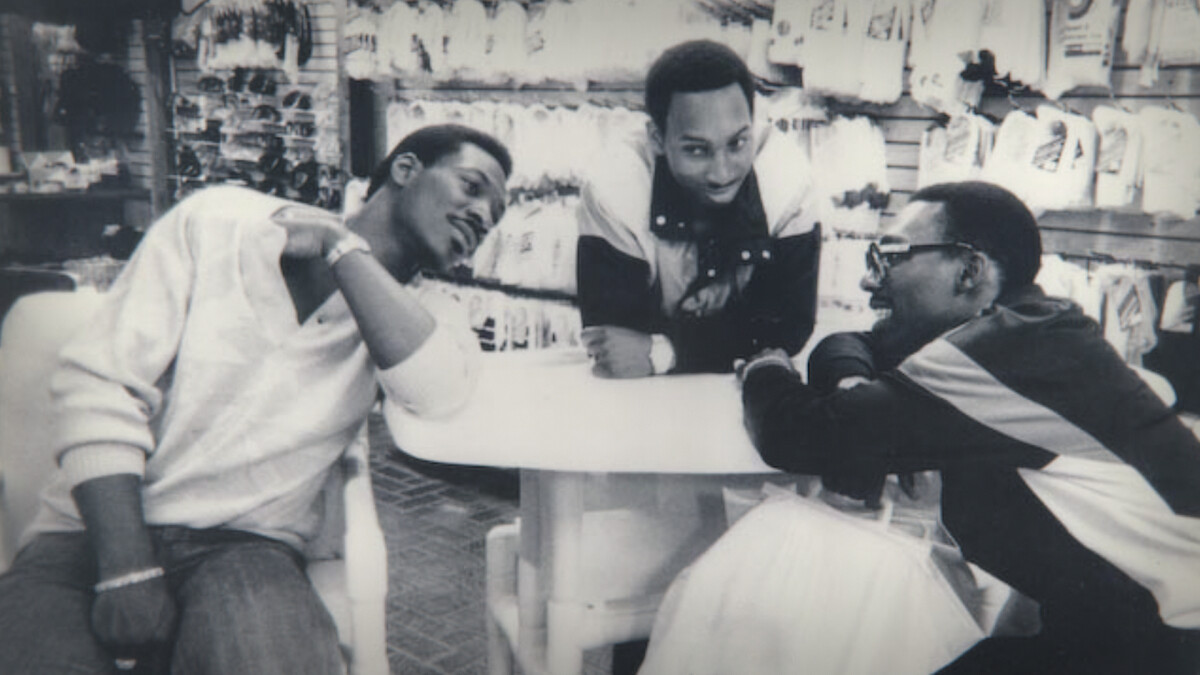 Being Eddie. (L to R) Eddie Murphy, Vernon Lynch and Charlie Murphy. Cr. ©2025 Eddie Murphy/Courtesy of Netflix.