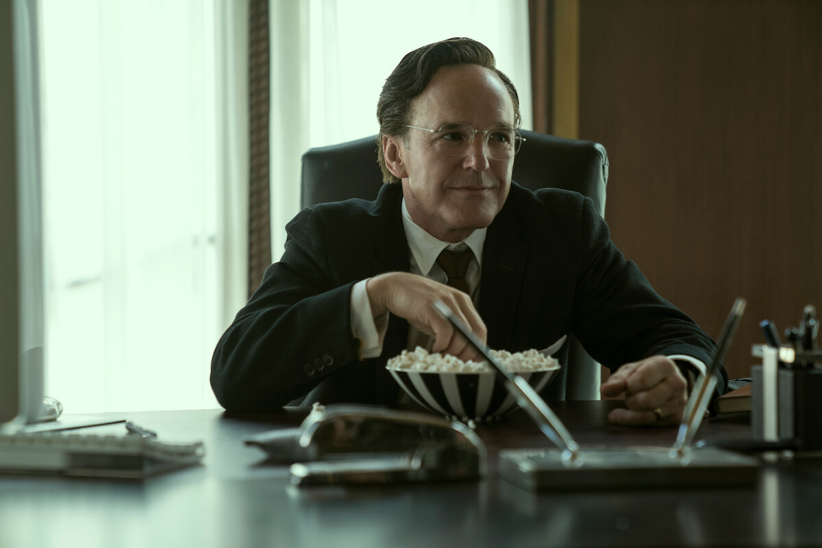 Clark Gregg as Arthur Sackler in Painkiller Season 1.