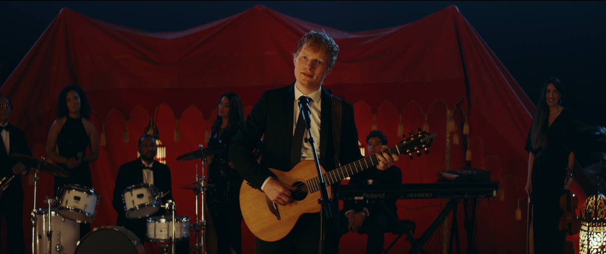 Yes, That’s Ed Sheeran Singing In ‘Red Notice’ Inline Image