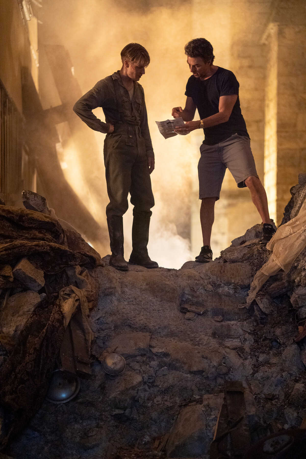 (L to R) Louis Hofmann as Werner Pfennig, Director/Executive Producer Shawn Levy 