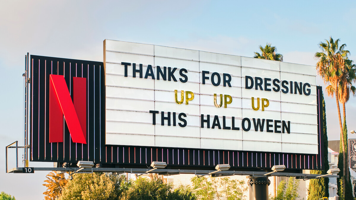 KPop Demon Hunters x Halloween Sunset Blvd Marquee ‘Thanks for dressing UP UP UP this Halloween’