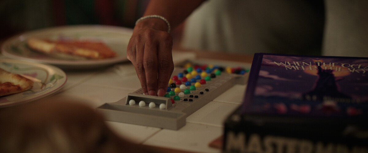 Young Hannah playing Mastermind