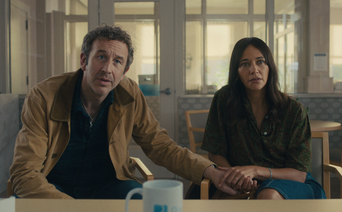 Chris O’Dowd and Rashida Jones in Season 7 of ‘Black Mirror’