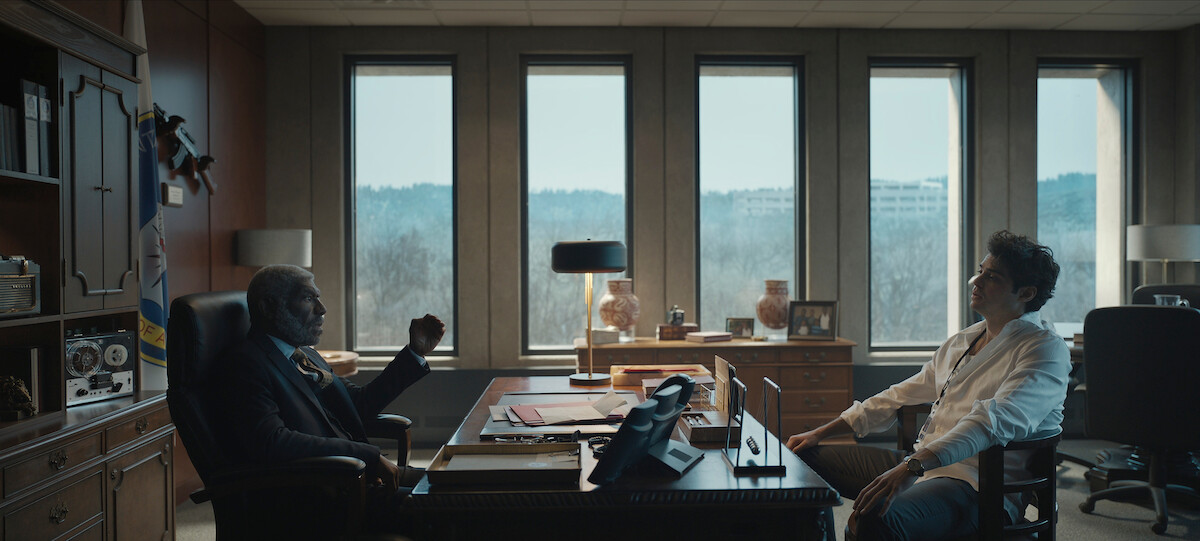 Vondie Curtis-Hall as Walter Nyland, Noah Centineo as Owen Hendricks in Episode 2, Season 2 of ‘The Recruit.’