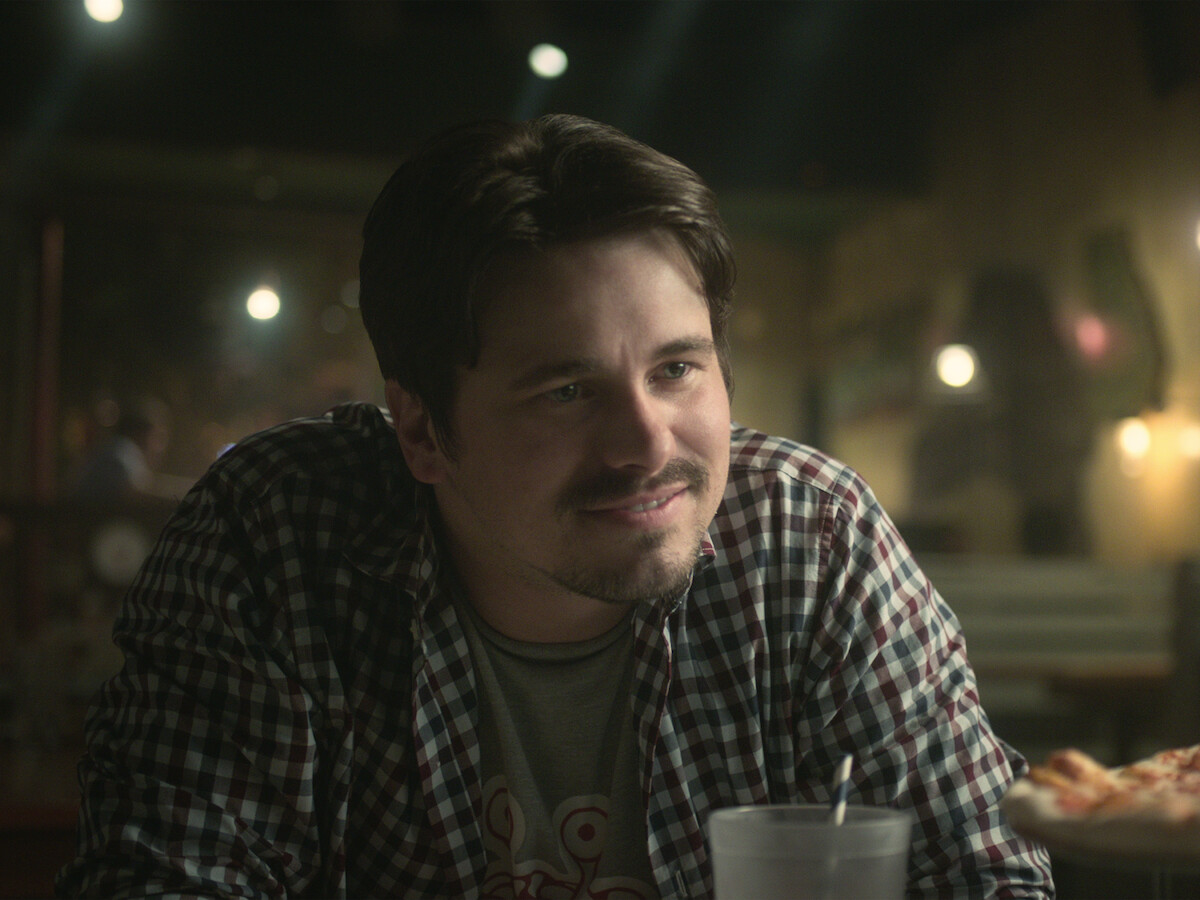 A close up on Jason Ritter playing Pat Rollins on 'Raising Dion'
