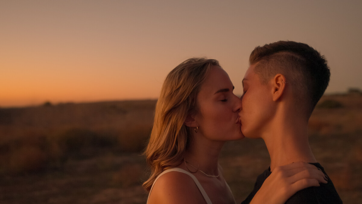 Vanessa and Xander kiss on The Ultimatum: Queer Love