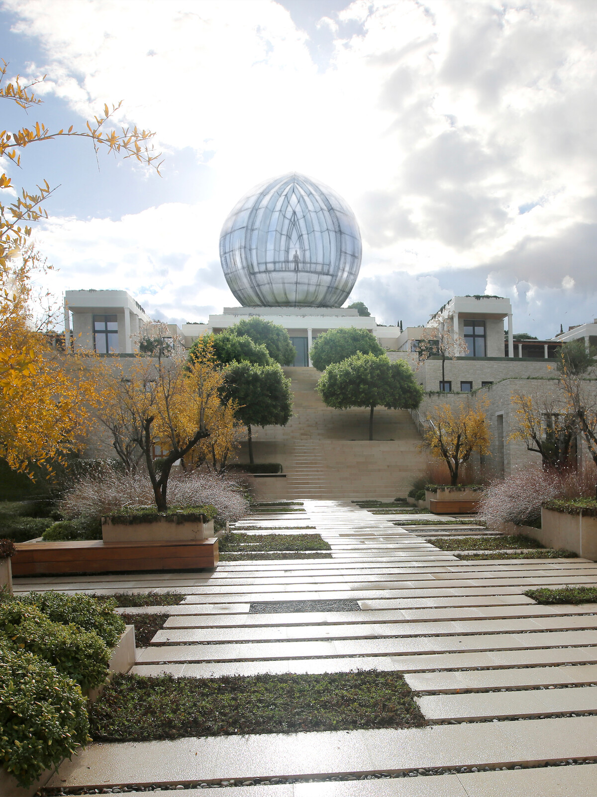Miles Bron’s glass onion dome. 