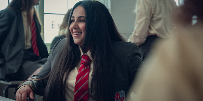 Leila Khan como Sahar Zahid na temporada 2 de ‘Heartstopper’