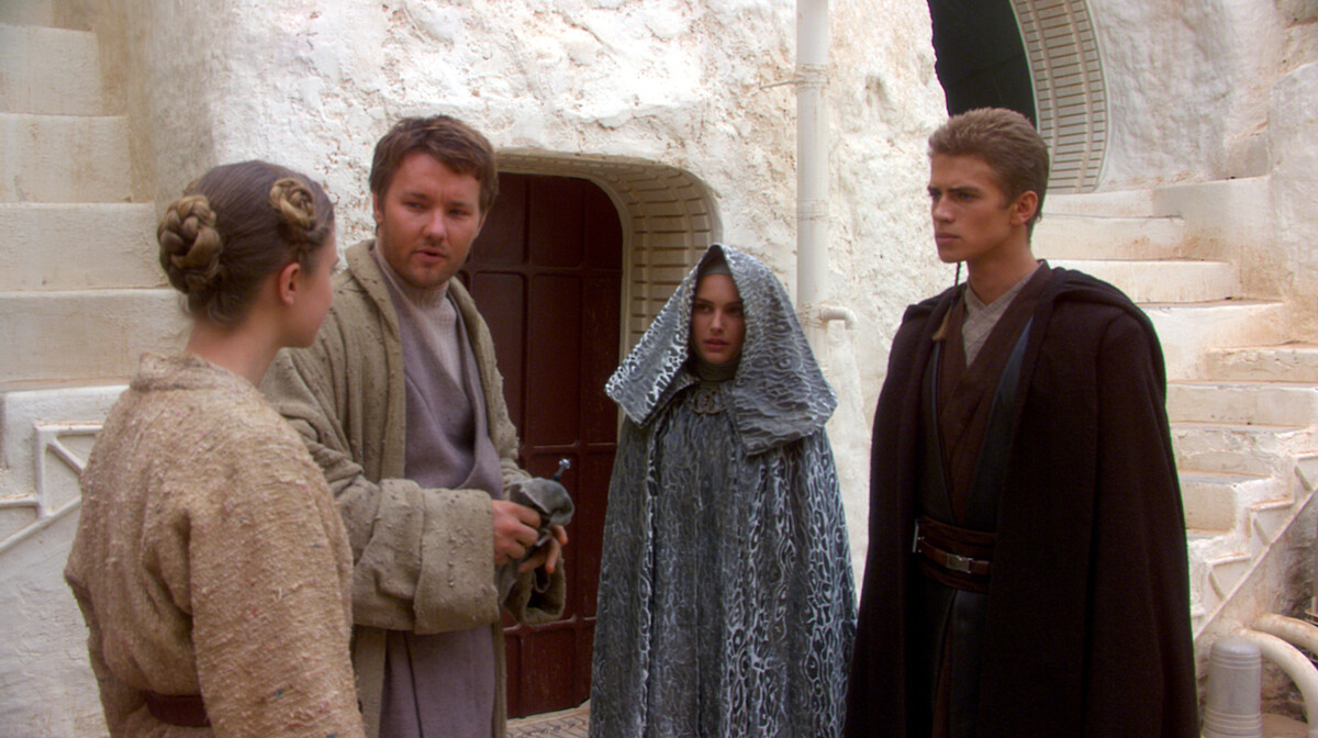 Star Wars Episode II — Attack of the Clones, Bonnie Piesse, Joel Edgerton, Natalie Portman, Hayden Christensen, 2002, Copyright 2002 Lucasfilm Ltd.