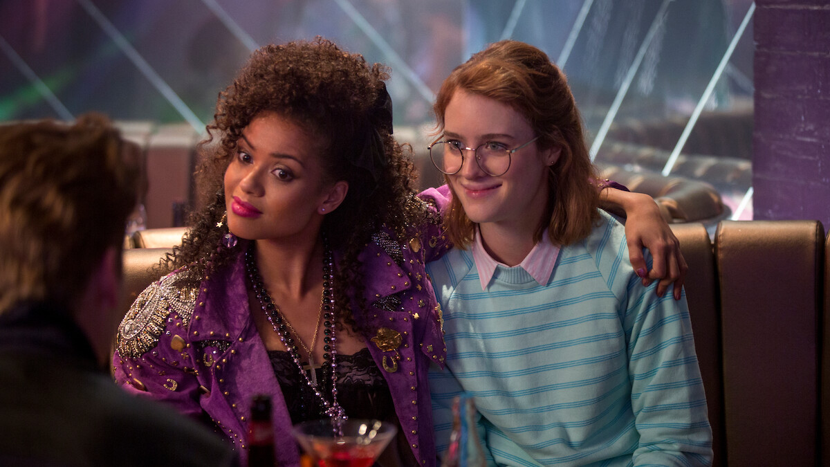 Gugu Mbatha-Raw and Mackenzie Davis in the "San Junipero" episode of 'Black Mirror' Season 3