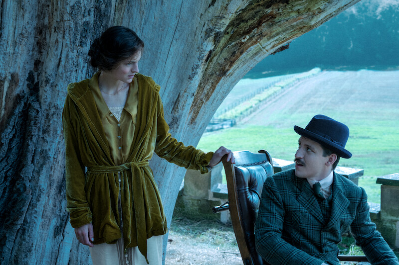 Constance with her husband, Sir Clifford Chatterley (Matthew Duckett).