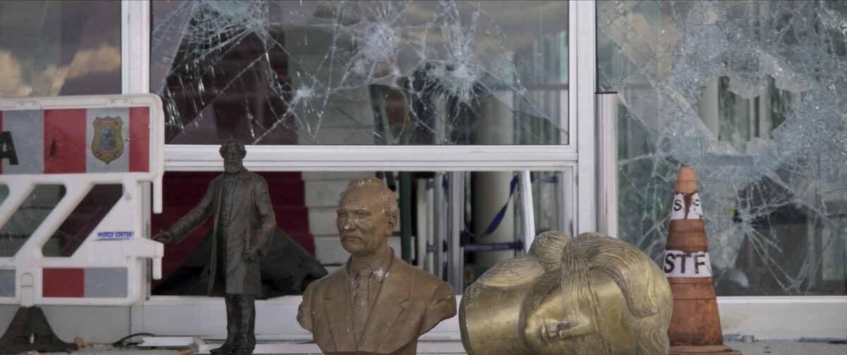 Bolsonaro supporters vandalized the congress, supreme court and presidential palace buildings.