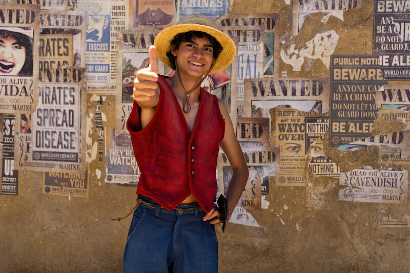 Iñaki Godoy as Monkey D. Luffy give a thumbs-up to the camera in Season 1 of 'One Piece.'