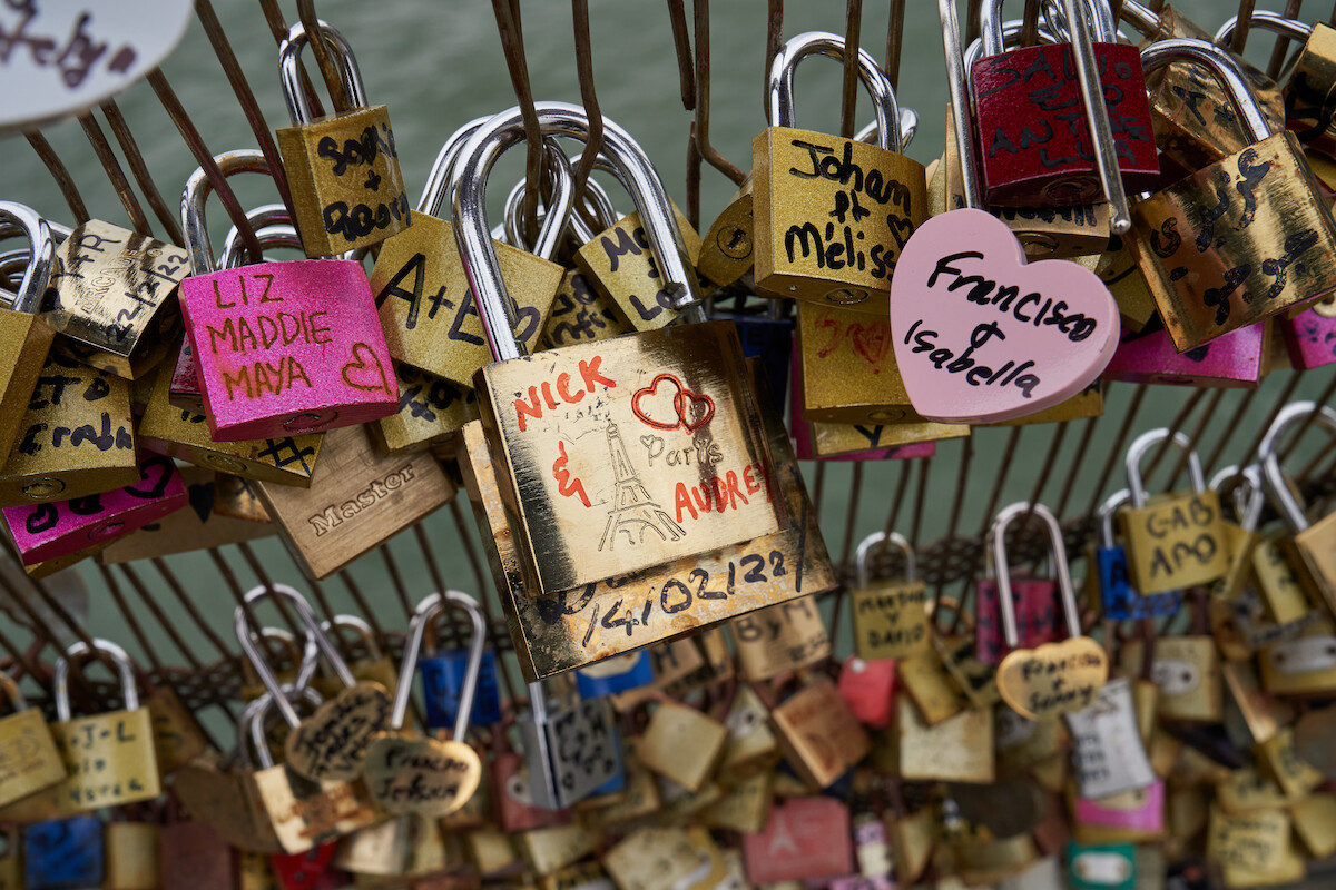 Nick and Audrey lock up their love in Murder Mystery 2.
