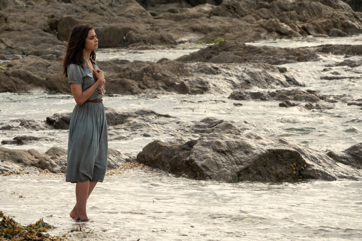 Aria Mia Loberti as Marie-Laure in episode 104 of All the Light We Cannot See.