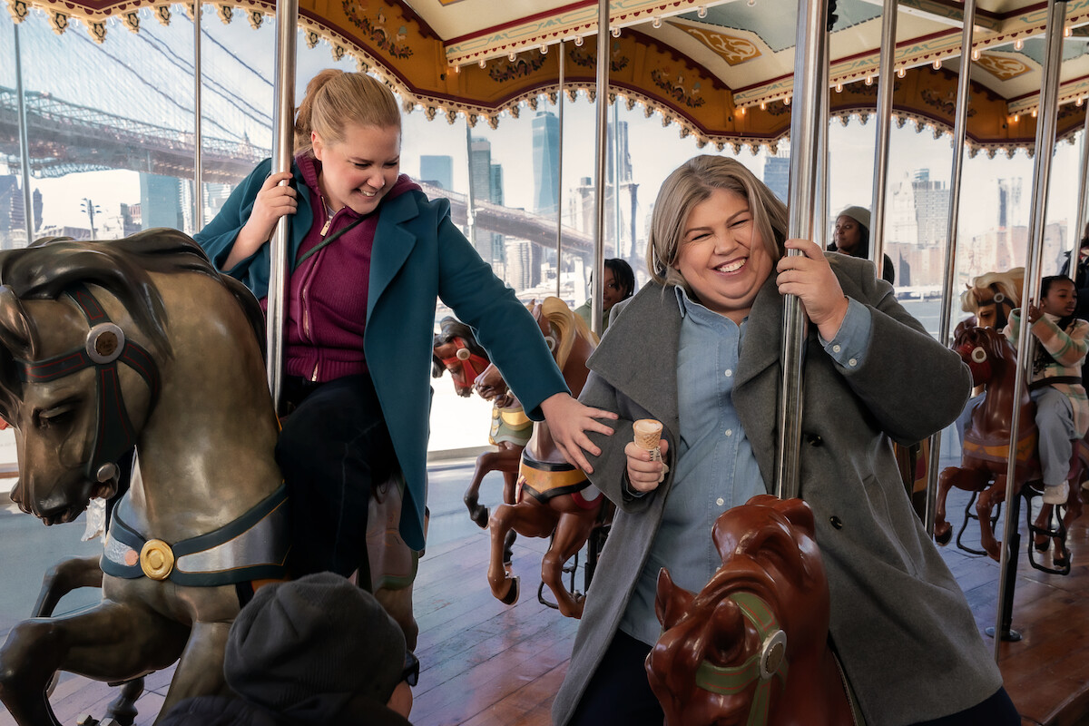 Amy Schumer as Lainy and Urzila Carlson as Fallon in ‘Kinda Pregnant.’