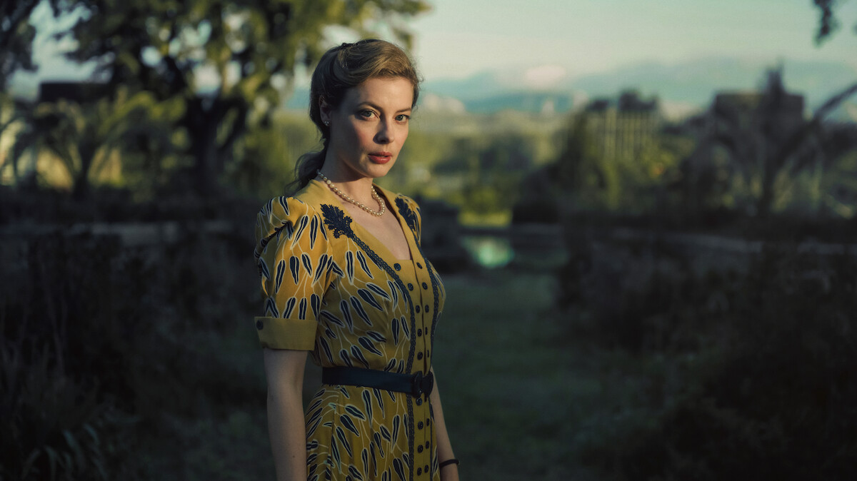 Gillian Jacobs as Mary Jayne Gold