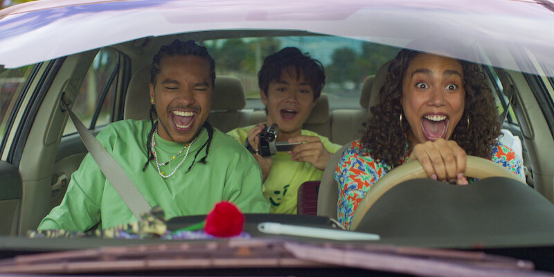 Tyler Dean Flores as Santi, Jordan Mendoza as Felix, and Emma Ferreira as Ness